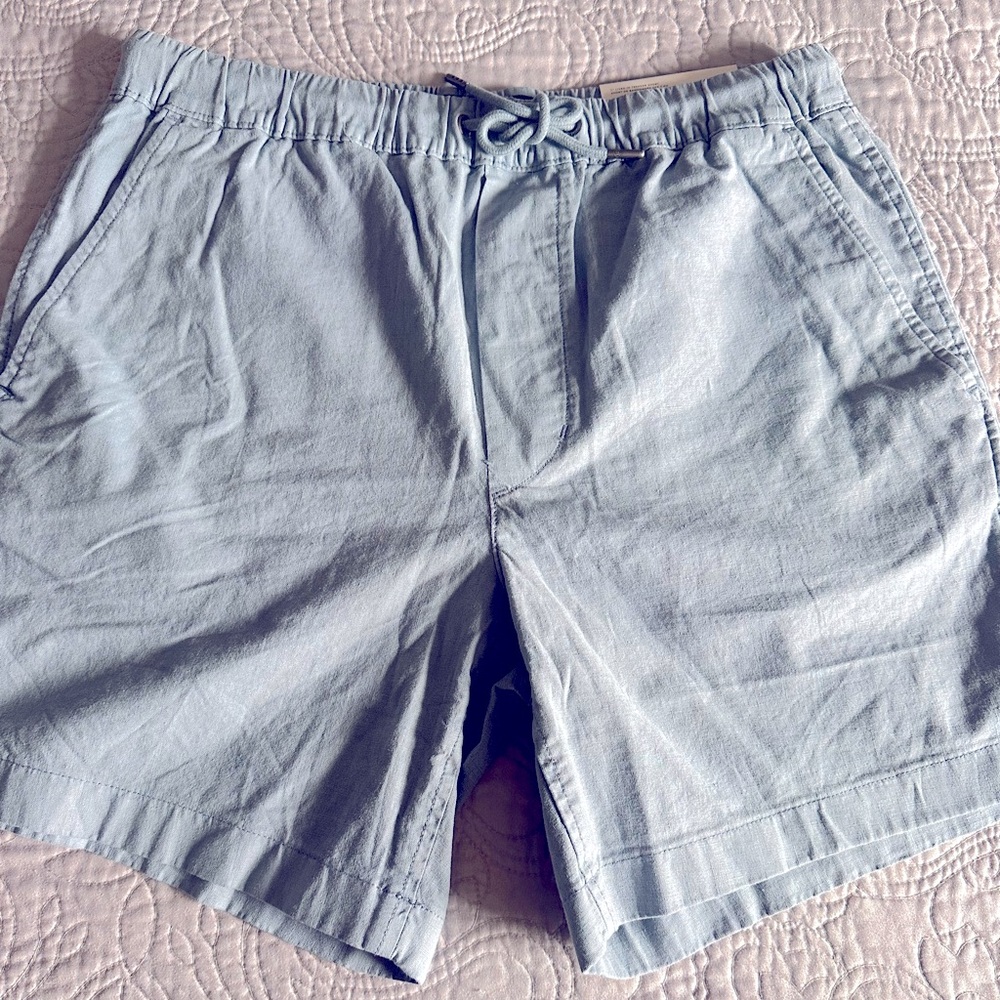 American Eagle 7” Lived In Trekker Short